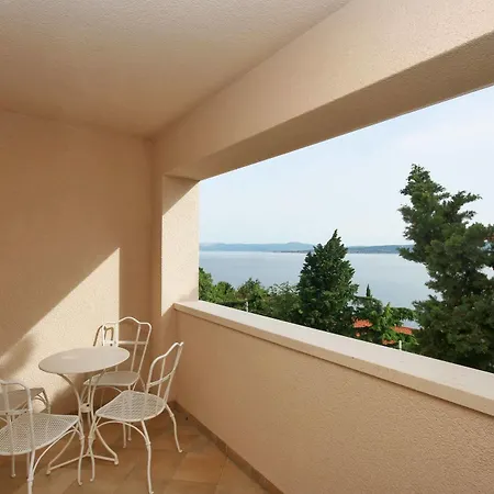 Abalone فندق 4*