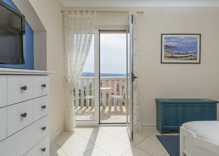 Abalone 4* ツリクヴェニツァ