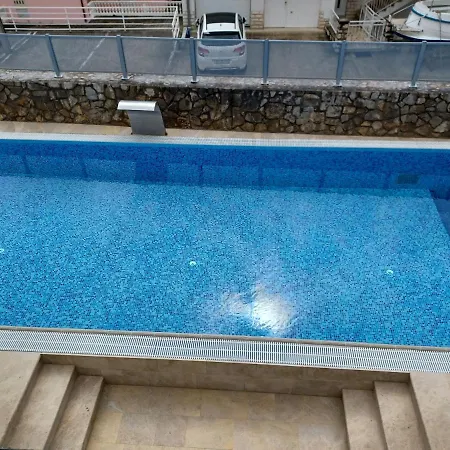Abalone Hotel 4*