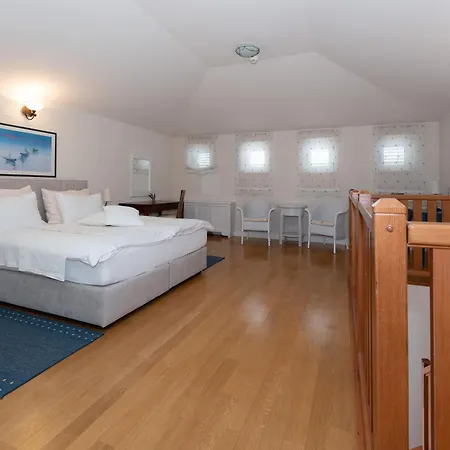 Szálloda Abalone 4*