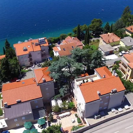 Abalone 4* Crikvenica