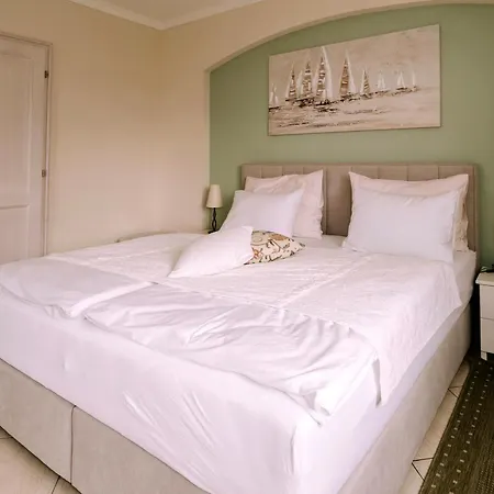 Hotel Abalone 4*