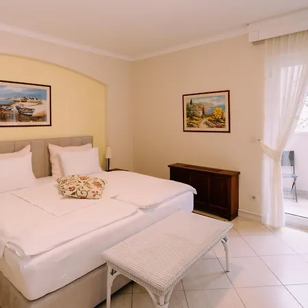 Abalone Hotel 4*