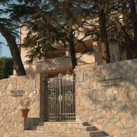 Abalone Hotel 4*