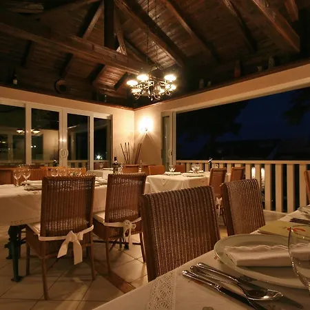 Abalone Hotel 4*