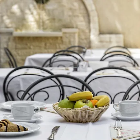 Hotel Abalone 4*