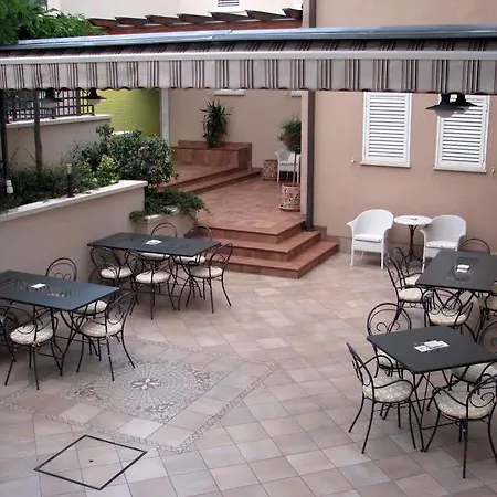 Hotel Abalone 4*