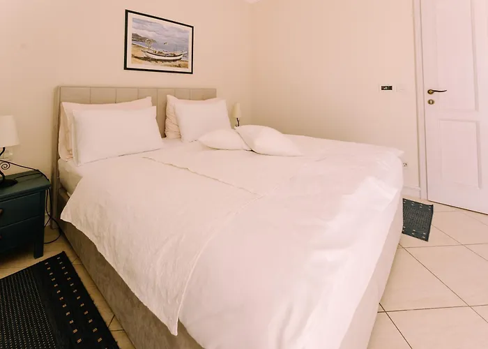 Abalone Hotel 4*